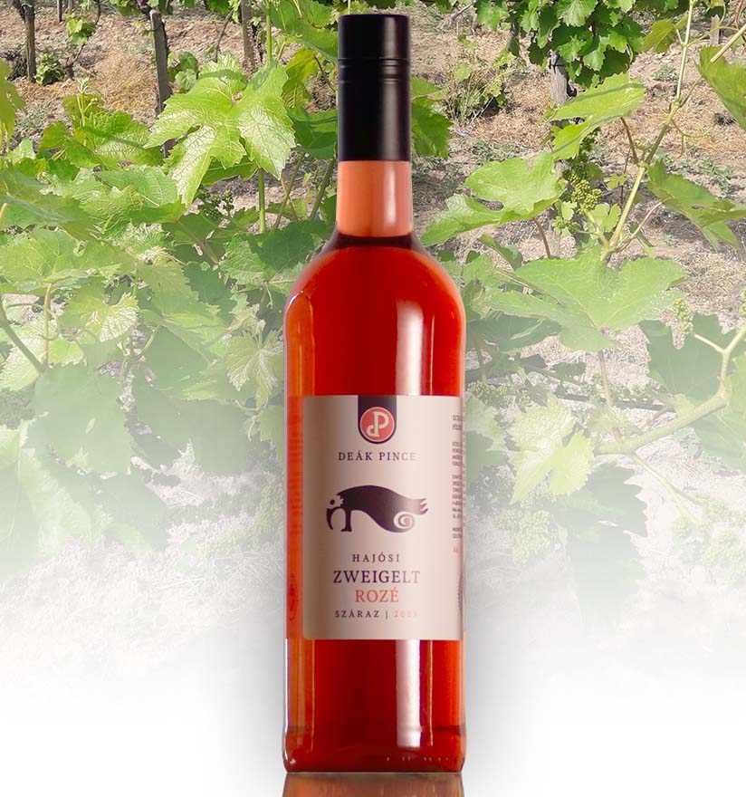 Duna-Tisza közi Kékfrankos száraz, rozé. Kézzel szüretelt, gyümölcsös illatú és ízű, minőségi, magyar rosébor.